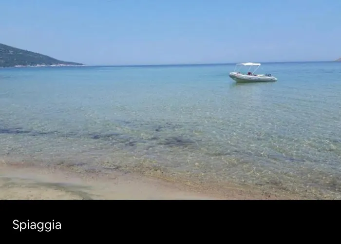 Apartament House Alikí